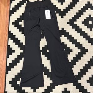 Athleta Peak Hybrid Fleece Flare Pant